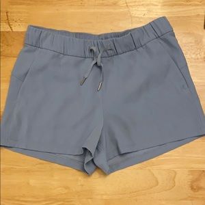Lululemon On The Fly Short 2.5” - size 8
